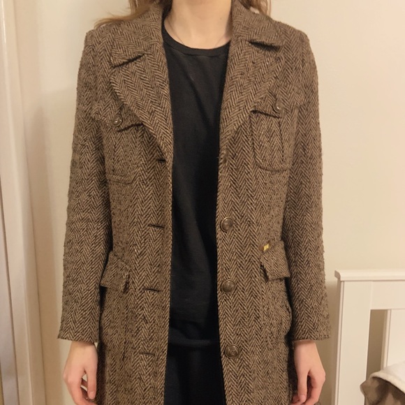 TAN TRENCH COAT🤤🤎 - Picture 2 of 3